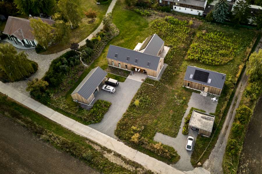 Tranquility settles under the steel roof on this idyllic nature site, Fischerstraße 11d, 14778 Päwesin, Germany